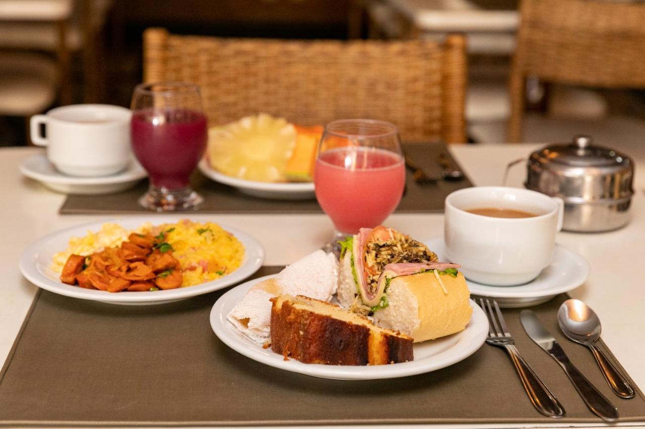 Safari Natal Beach Hotel Экстерьер фото
